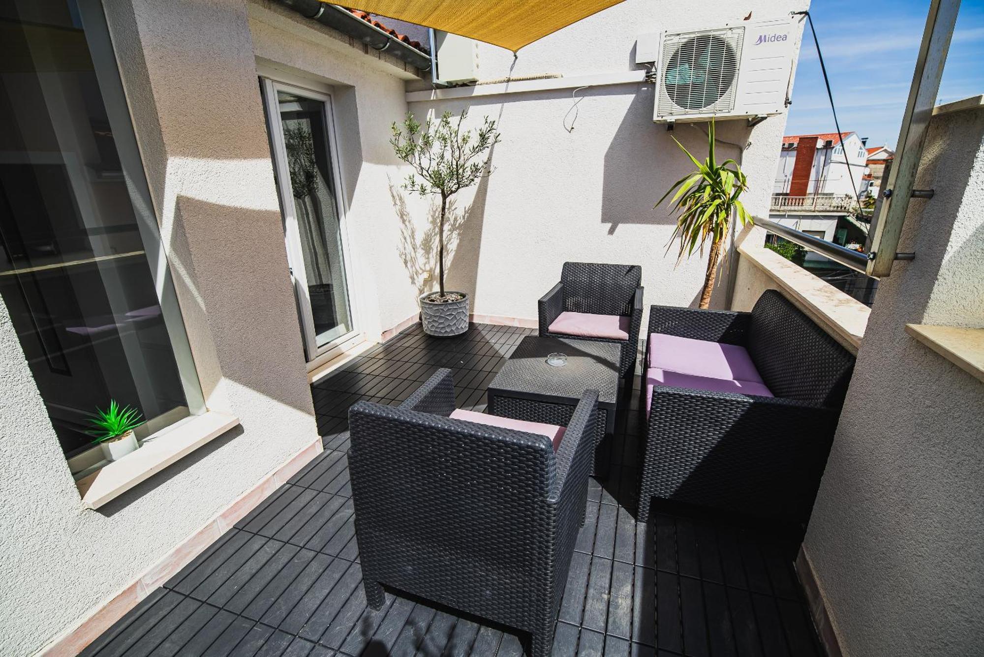 Downtown Park Apartments With Balcony Vodice Szoba fotó